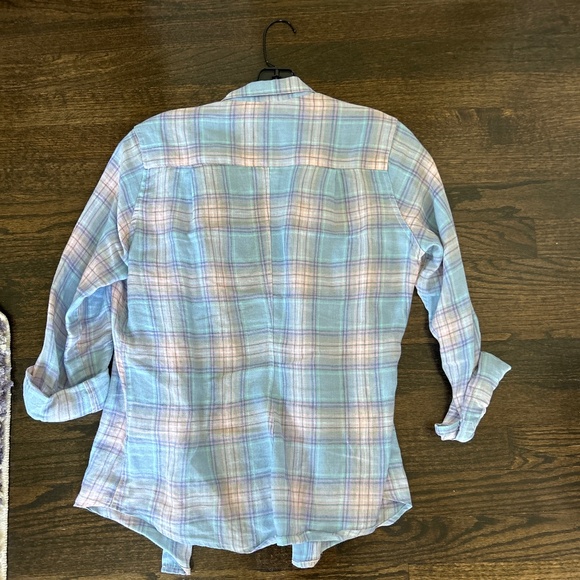 Linen button down - Picture 2 of 2